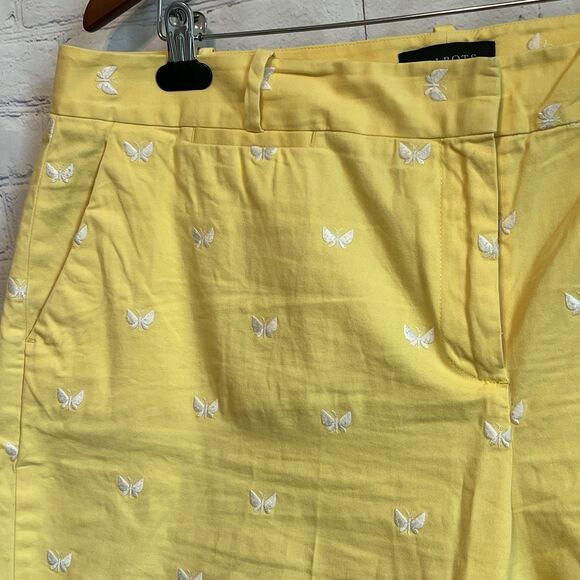 Talbots Women’s Size 20 Yellow Bermuda Shorts White Butterfly Print Perfect - Picture 1 of 9
